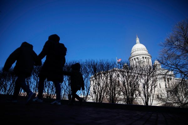 Judge rules that Rhode Island's gun permit system does not violate Second Amendment