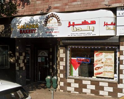US man stabbed bakery owners over sandwich bought years ago, police say