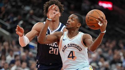 Spurs Extend De'Aaron Fox After February Trade From Kings