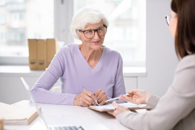 New Senior Tax Deduction That Could Slash Your Retirement Income — But It Ends Soon