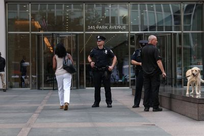 Staff slowly return to 345 Park Avenue one week after New York’s Midtown mass shooting