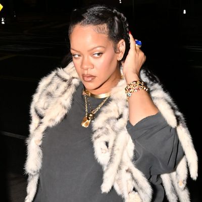Rihanna Swaps Last-Minute Summer Trends for a Fall-Ready Fox Fur Stole