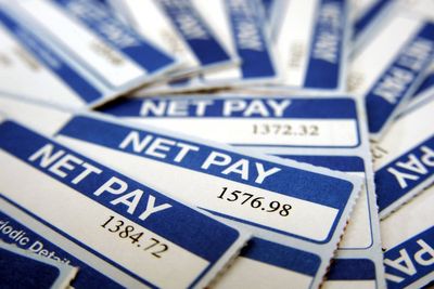 Government asks body to consult on axing ‘discriminatory’ minimum wage age bands