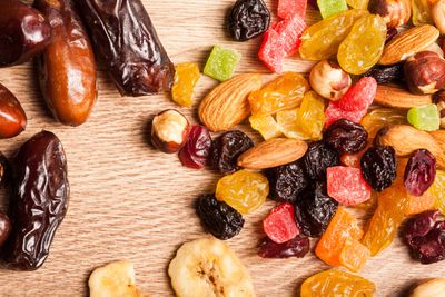 7 “Healthy” Grocery Items That Nutritionists Are Now Warning Against