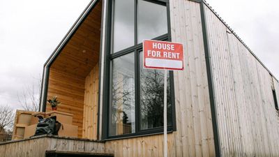 7-Year Background Check Rule: What's The Limit to See a Tenant’s Past?