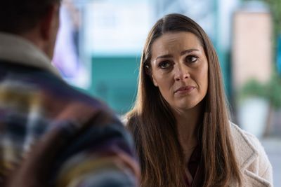 Hollyoaks spoilers: Evidence! Sienna Blake confronts her killer dad, Jez!