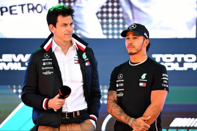 Toto Wolff speaks out about Lewis Hamilton amid Ferrari woes