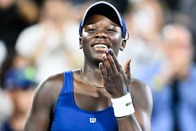 Canadian teenager extends remarkable run in Montreal to set up Elena Rybakina semi-final