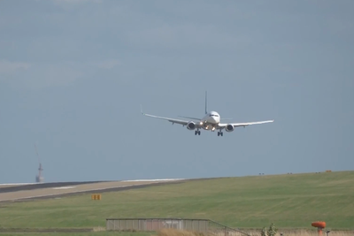 Planes struggle to land in high winds as Storm Floris batters parts of UK