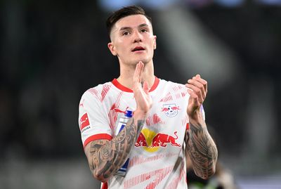 Man United and Newcastle submit contrasting offers for Benjamin Sesko as transfer battle heats up