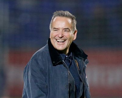Hartlepool chair calls on clubs to ban Jeff Stelling from boardrooms as row escalates