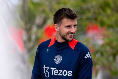 Manchester United given green light to upgrade Mason Mount: report