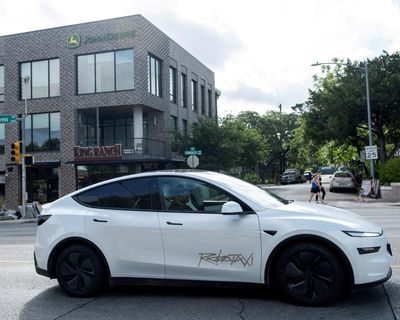 Tesla shareholders sue Elon Musk for allegedly hyping up faltering Robotaxi