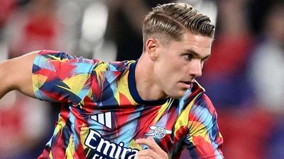 Arsenal Legend Offers Honest Prediction for Viktor Gyokeres