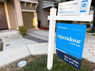 Opendoor Posts First Profit In 3 Years: Stock Plunges 25% After Hours As CFO Warns Of 'Lower Clearance And Record Delistings'