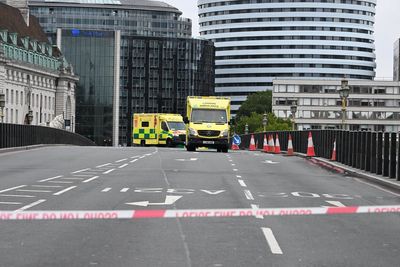 London travel news LIVE: Westminster Bridge reopened following police incident