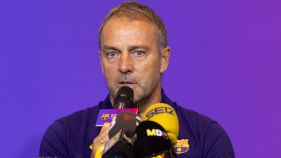 Hansi Flick Offers Injury Update on Key Barcelona Defender