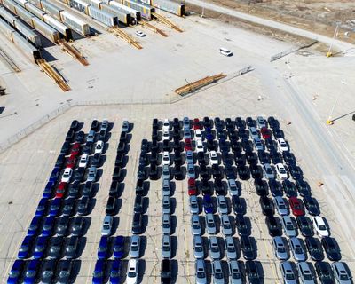 Honda’s quarterly profits are halved as Trump’s tariffs bite