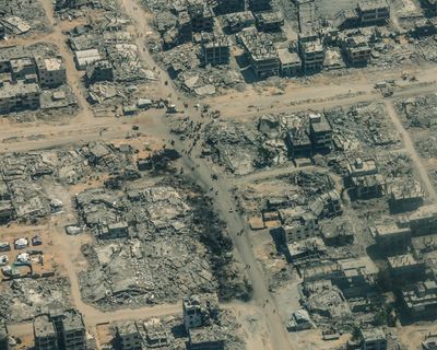 First Thing: Gaza from the sky – a landscape of rubble, dust and graves