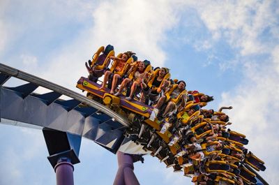Six Flags Cuts Outlook As Unfavorable Weather And Economic Uncertainty Dampen Sales