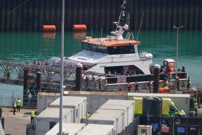 First Channel crossing migrants arrive in UK as returns deal comes into force