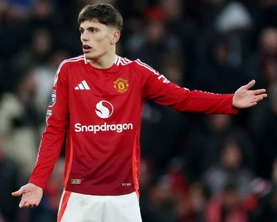 Chelsea step up efforts to sign Garnacho and Simons in attacking reshuffle