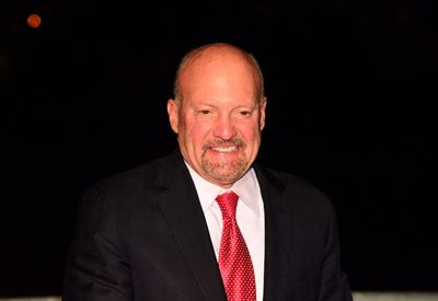 Jim Cramer Calls Out Intel's $18.8 Billion Foundry Loss Despite Subsidies: 'We Sell Your Stock'
