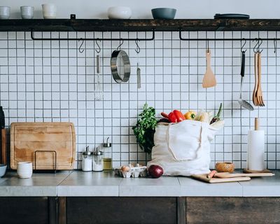 Ditch your dish sponge, take a packed lunch: 33 easy plastic-free kitchen swaps