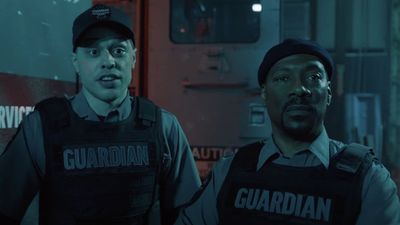 Critics Have Seen The Pickup, And They Seem To Agree Where The ‘Forgettable’ Eddie Murphy Action Comedy Falls Short