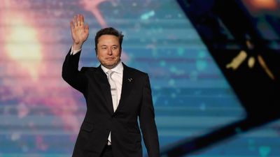 Inside the Billionaires’ Club: The 8 Richest CEOs in the World