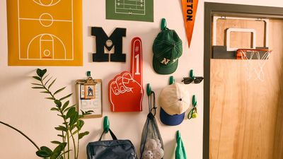 I asked an interior designer how they would tackle designing a dorm room – these were the 5 key tips they think every college student should listen to