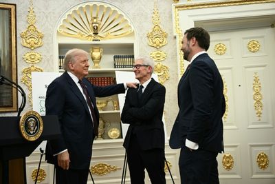 Apple To Invest Additional $100 Bn In US