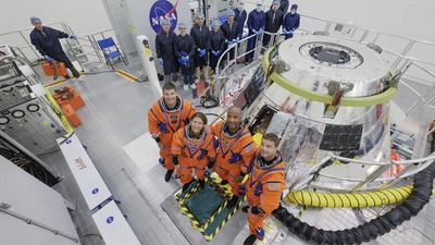 Artemis 2 moon astronauts suit up and enter their Orion spacecraft together for 1st time