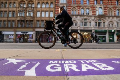 Purple lines have been painted on Oxford Street. Here’s why