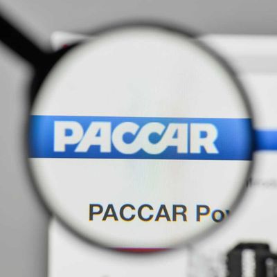 Are Wall Street Analysts Predicting PACCAR Stock Will Climb or Sink?