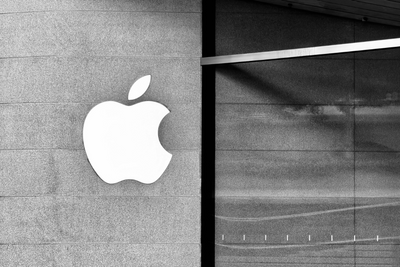 Did Trump Just Force Apple To Make US-Made iPhone Parts? Tech Company To Shell Out $100 Billion In Investments