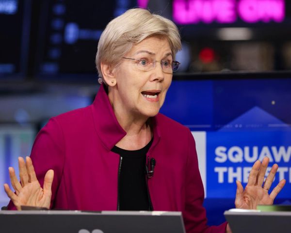 Democrats sound alarm over Trump’s reported $1bn plan to retrofit gifted Qatari jet