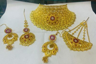 Burglars steal £500,000 of jewellery from south-east London home