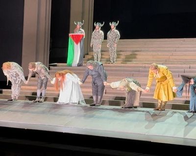 ROH’s director of opera defends attempt to take Palestinian flag from protesting dancer