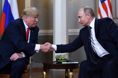 Putin and Trump make plans to meet next week