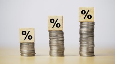 This 1 Simple Change in Your Savings Could Earn You Hundreds Each Year, According to Raisin