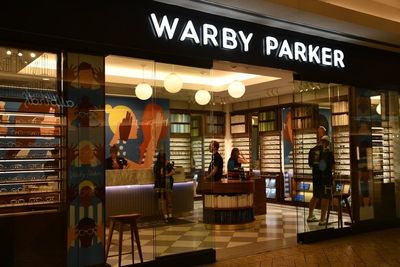 Warby Parker Shares Slip After Giving Up Early Gains Despite Strong Q2 Results and Raised Outlook
