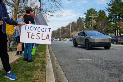 Air Force wants to buy Tesla Cybertrucks to blow up for target practice, report says