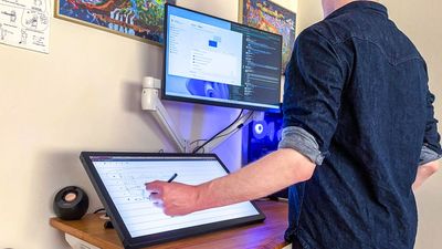 I ditched my mouse for this tablet for a week — and I’m already feeling less pain in my wrists, arms and back