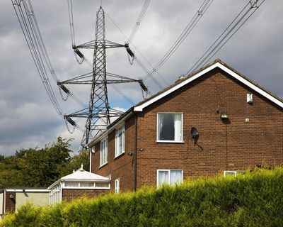 UK ministers push ahead with discount on bills for households near new pylons