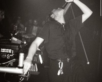 Autumns: Basic Face review – sinister vocals, metallic sounds and mutant cowbells