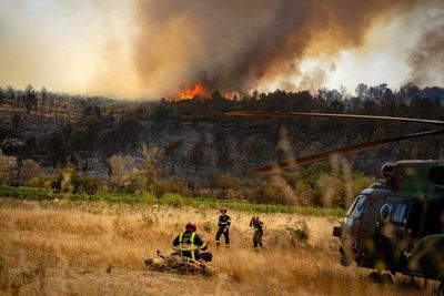 Temperatures threaten to reignite blaze after France’s largest wildfire in decades