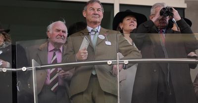 Rupert Lowe mistakes charity rowing crew for 'illegal migrants'