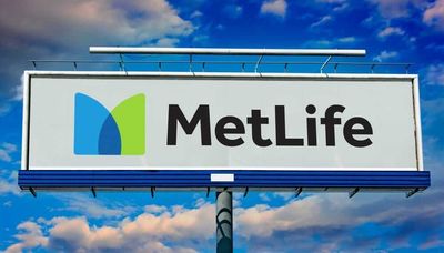 Is Wall Street Bullish or Bearish on MetLife Stock?