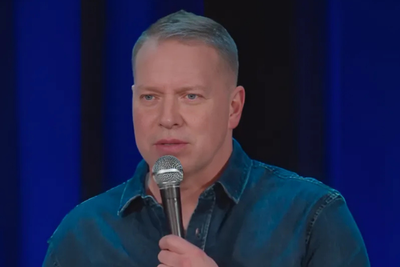 Gary Owen Brings Comfort to Grieving Fan Who Lost Wife Days Before His Show